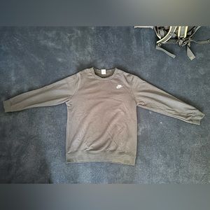 Nike black crewneck sweatshirt
